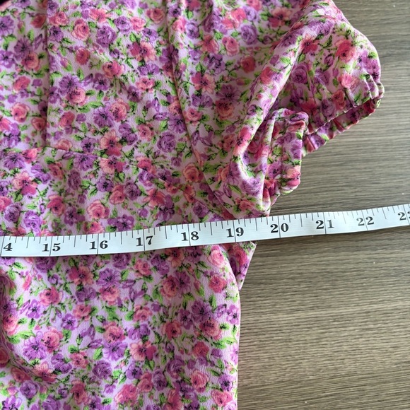 Cupshe Pink and White Puff Sleeve Sundress - Picture 6 of 7